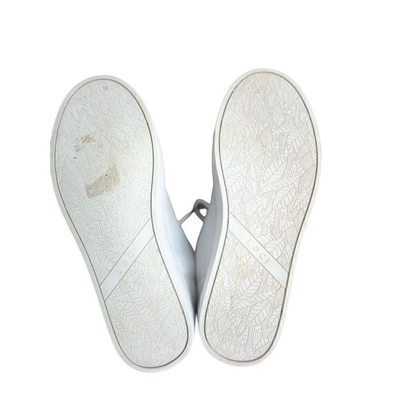 LOCI White & Black Athletic 👟 Love them but they’re just a smidge too small😭 - Picture 11 of 13